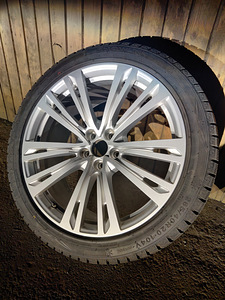 20" колеса Audi с шипованными шинами