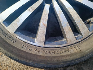 17" VW valuveljed suverehvidega (3 foto / 5)