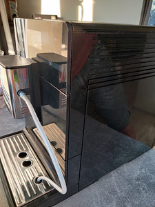 Miele täisautomaatne kohvimasin (2 foto / 6)