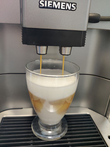Siemens täisautomaatne kohvimasin (6 foto / 8)