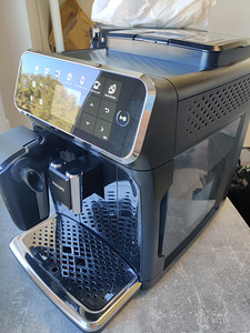 Philips LatteGo täisautomaatne espressomasin (2 foto / 9)