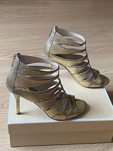 Michael Kors туфли (2 фото из 4)