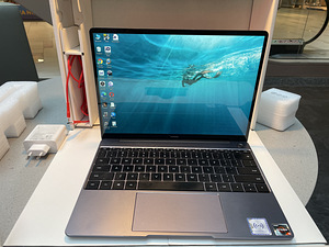 Huawei matebook 13 (2 фото из 3)