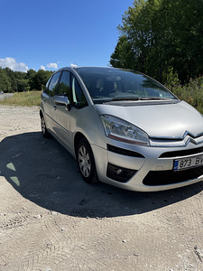 Citroen C4 Picasso (2 фото из 8)