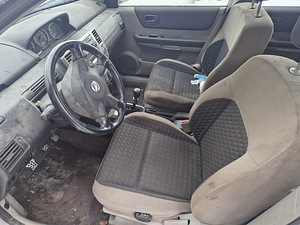 Nissan xtrail 2.2td (6 foto / 7)