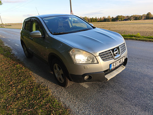 Nissan Qashqai 1.5 td 2008 (9 foto / 9)