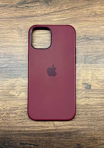 Apple’i silikoonümbris MagSafe toega iPhone 12/12 Pro (1 foto / 3)