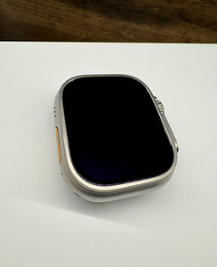 Apple Watch Ultra 49mm, Titanium, Green Alpine Loop M (3 foto / 5)