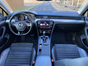 VW Passat 2.0 140kw Highline (13 foto / 13)