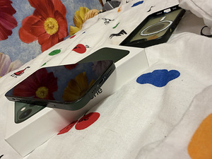 iPhone 13 128 gb (2 foto / 7)