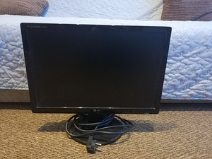 Monitor LG Flatron W1942S (1 foto / 2)