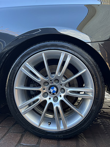 Продаются достойные колеса BMW e93 alt style 193m (4 фото из 6)