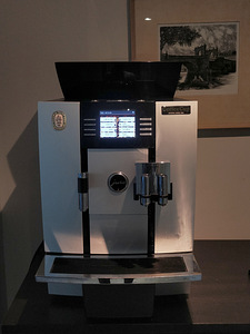 Jura GIGA X3C kohvimasin (2 foto / 2)