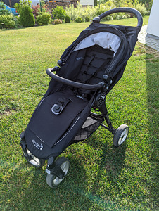 Neljarattaline kergkäru Baby Jogger City Mini 4W lisadega (1 foto / 5)
