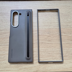 Samsung Galaxy Z Fold 6 Original Case (1 foto / 2)