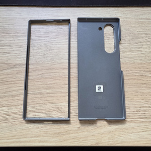 Samsung Galaxy Z Fold 6 Original Case (2 foto / 2)