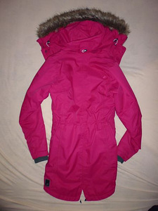 Didriksons LINDSEY parka, suurus 32 (4 foto / 4)
