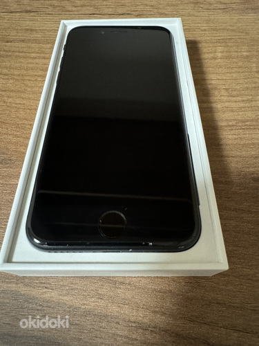 iPhone SE 2020 64gb черный (фото #2)