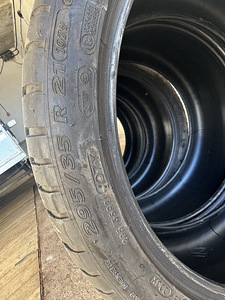 Michelin Lattude Sport 3 295/35 R21 (3 foto / 4)