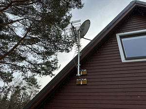 Antenni kinnitus koos antennidega (2 foto / 2)