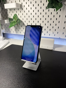 iPhone 13 • 128GB • Heas korras (2 foto / 4)