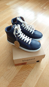 Новые кроссовки Bisgaard, 31