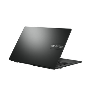 UUS! ASUS Vivobook Go 15 OLED / Ryzen 5 7520U / 8GB / 512GB (4 foto / 8)