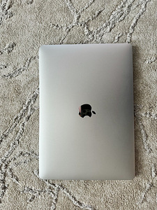 MacBook Pro 2016 13” (2 foto / 4)
