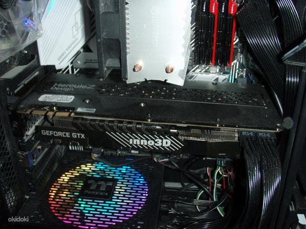 Geforce GTX 1080 (foto #3)