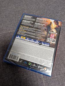 PS4 The Last of Us Remastered (2 foto / 2)