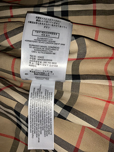Burberry kraav (8 foto / 10)