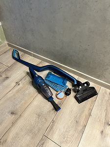 Пылесос Philips PowerPro Aqua (4 фото из 5)