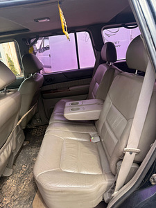 Nissan Patrol (10 foto / 10)