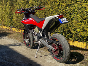Husqvarna SMR 511 SUPERMOTO (6 foto / 6)