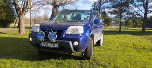 Nissan X-Trail (3 foto / 12)