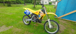 Suzuki RM250cc 2T (3 foto / 8)