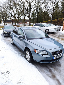 Volvo s40 1.6 80kw (4 foto / 5)