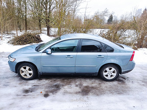 Volvo s40 1.6 80kw (2 foto / 5)