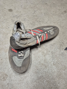 Retro naelikud Adidas (2 foto / 2)