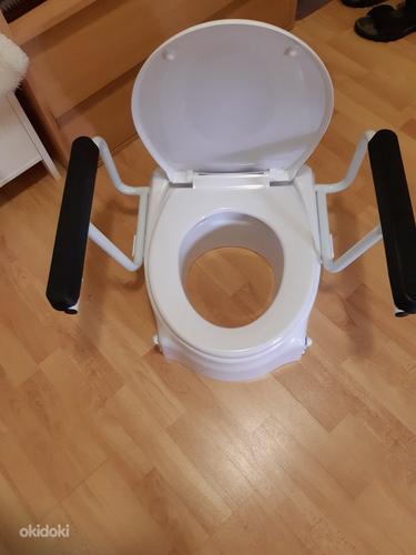 Кресло-туалет, стульчак для инвалидов пожилых людей (фото #2)