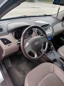 Hyundai ix35 2.0 135kw 2010 (3 foto / 13)