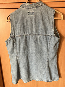 Naiste teksariidest vest suveks M (2 foto / 6)