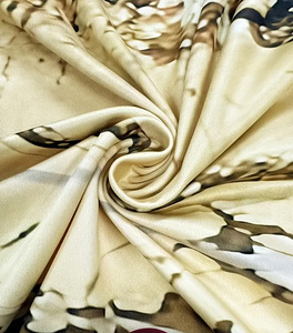 Kleit suveks L/XL (3 foto / 4)