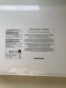[UUS] Macbook Air 13" 256GB/8GB (2022) Silver, SWE (3 фото из 3)