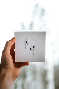 Airpods 3 Magsafe case (1 foto / 4)