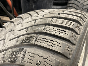 Michelin lamellkummiga valuveljed (7 foto / 7)