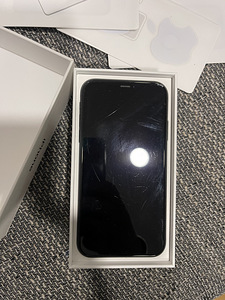 iPhone XR 128GB (2 foto / 5)