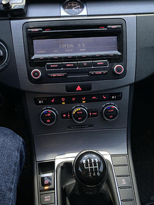 Продается VOLKSWAGEN PASSAT 2013 (8 фото из 8)