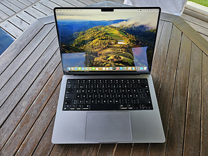 Macbook Pro M1 Pro 14" 16/512 SWE (2 foto / 4)