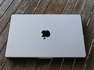 Macbook Pro M1 Pro 14" 16/512 SWE (3 foto / 4)